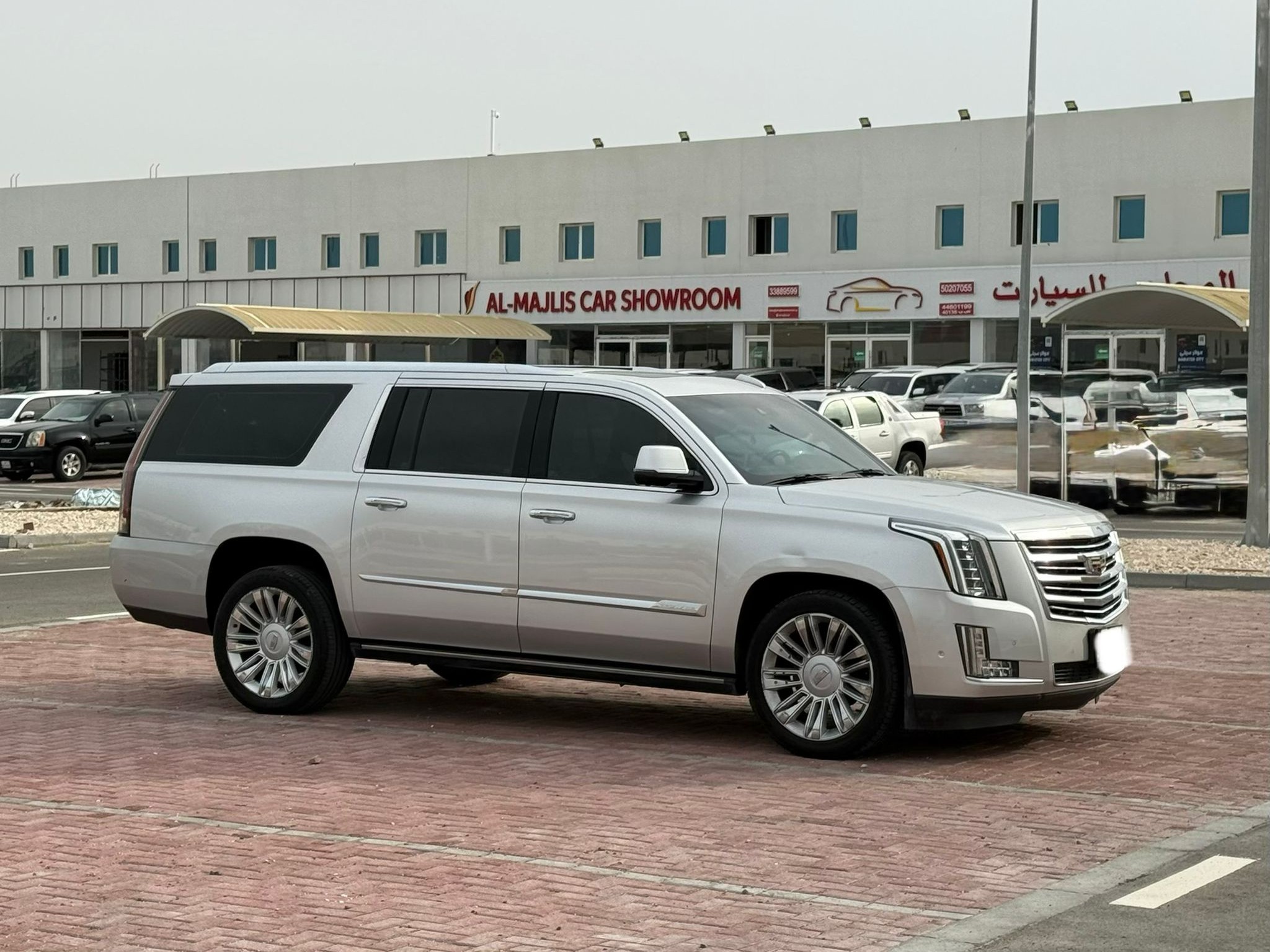 Cadillac Escalade Platinum 2018 - Image 3