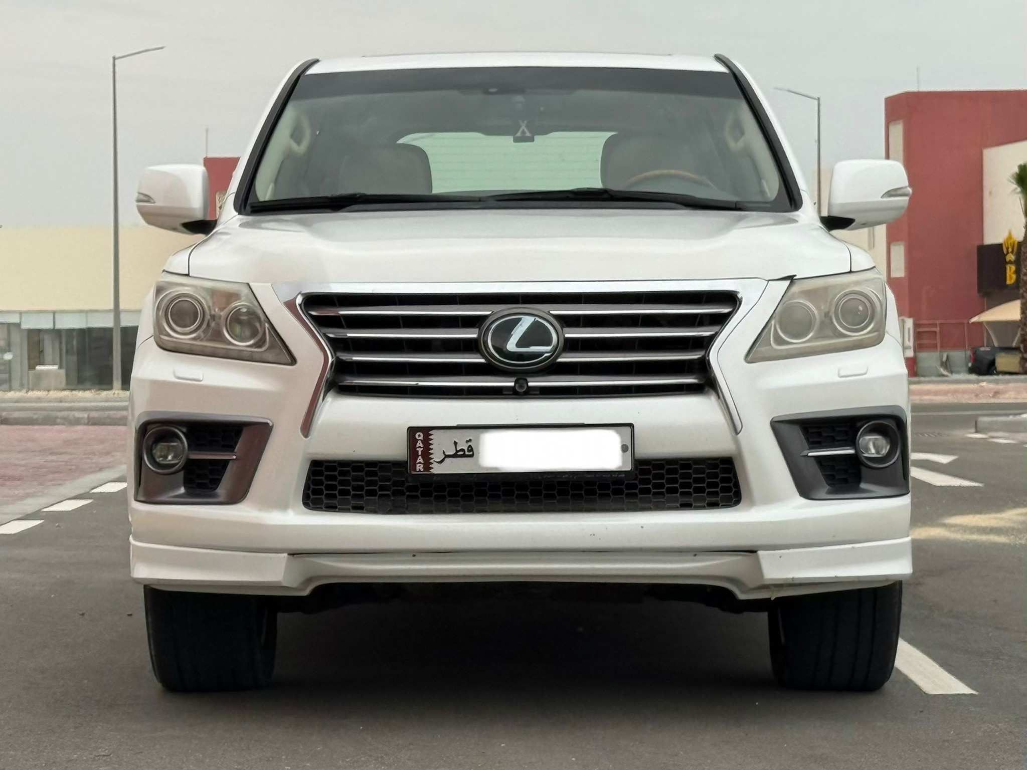 Lexus LX 570 S 2015 - Image 2