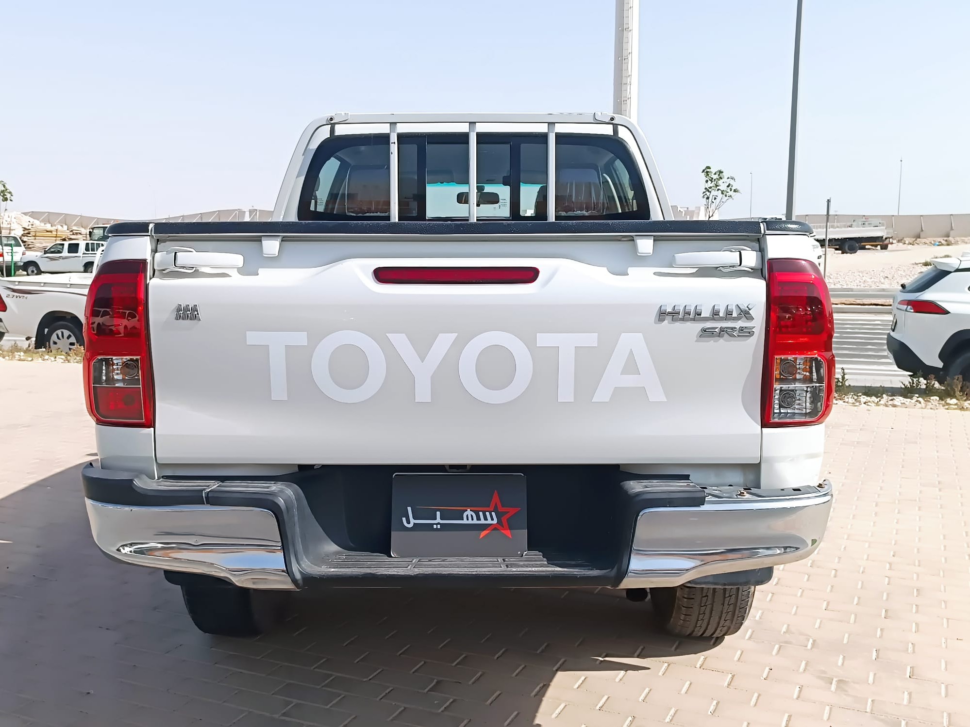 Toyota Hilux SR5 2016 - Image 4