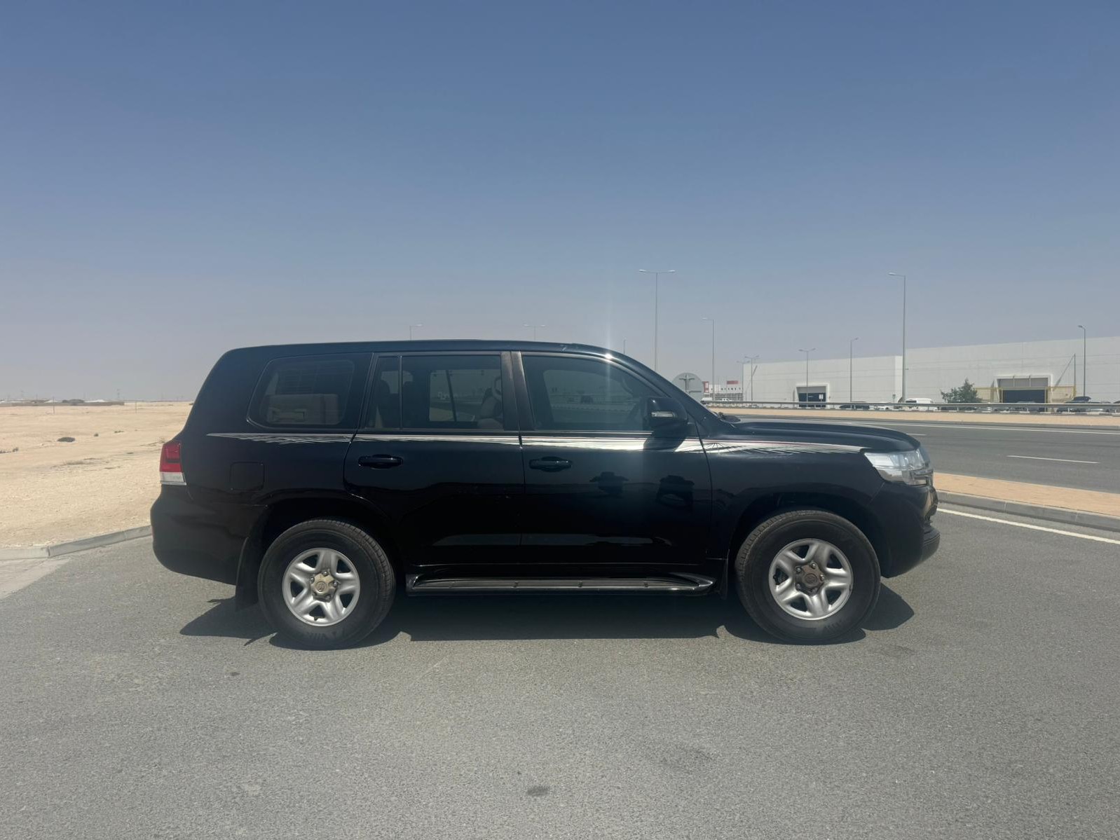Toyota Land Cruiser GX.R 2019 - Image 3