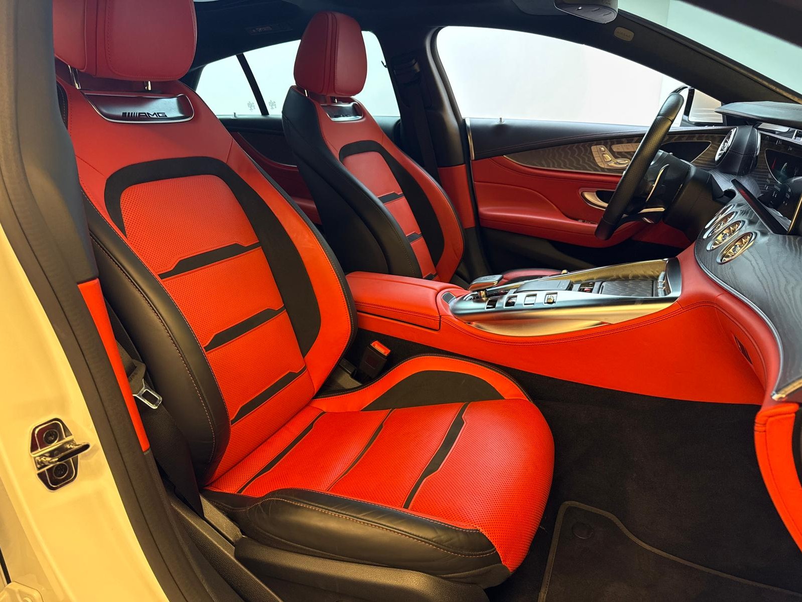 Mercedes-Benz GT 43 2021 - Image 2