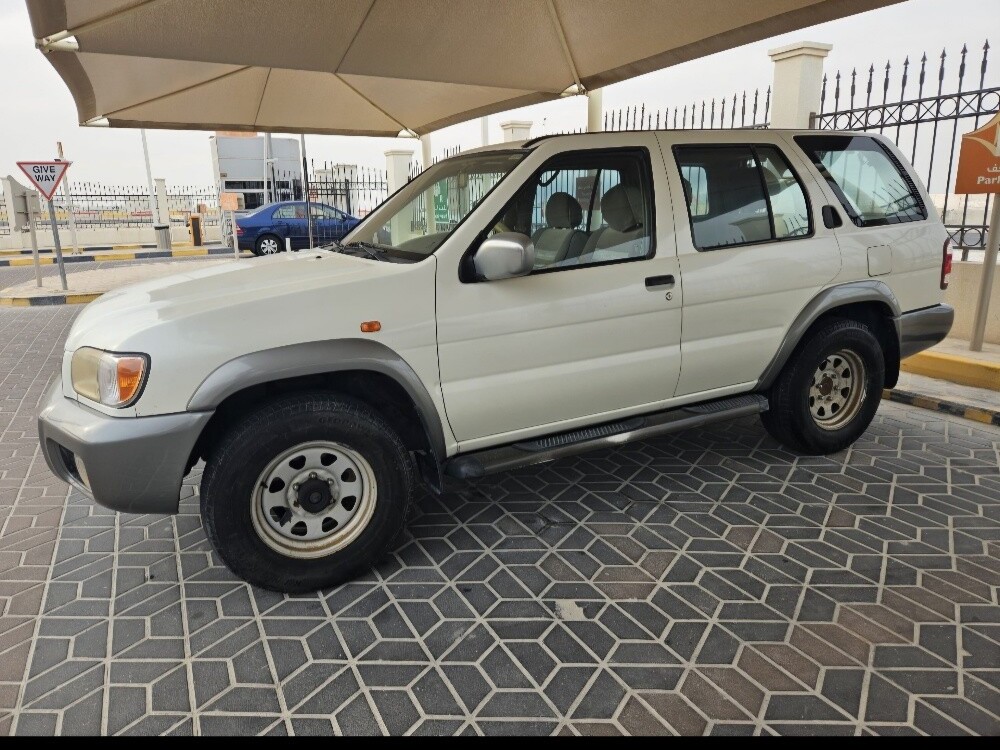 Nissan Pathfinder 2002 - Image 3