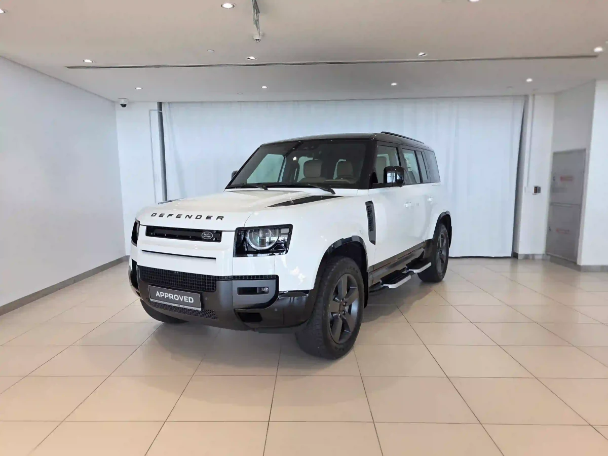 Land Rover Defender 110 3.0i6 X-Dynamic SE 2026