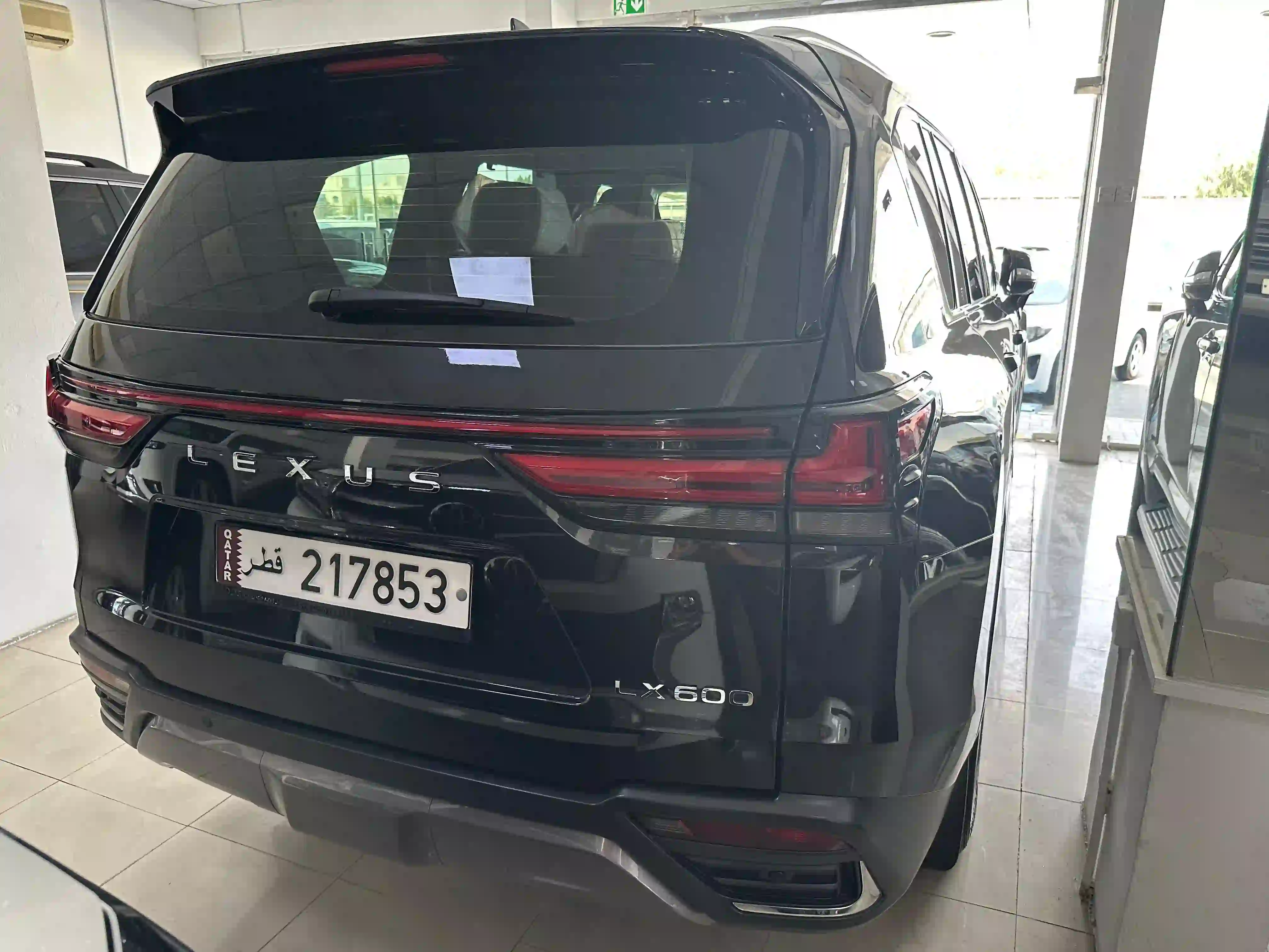 Lexus LX 600 Luxury  2024 - Image 4