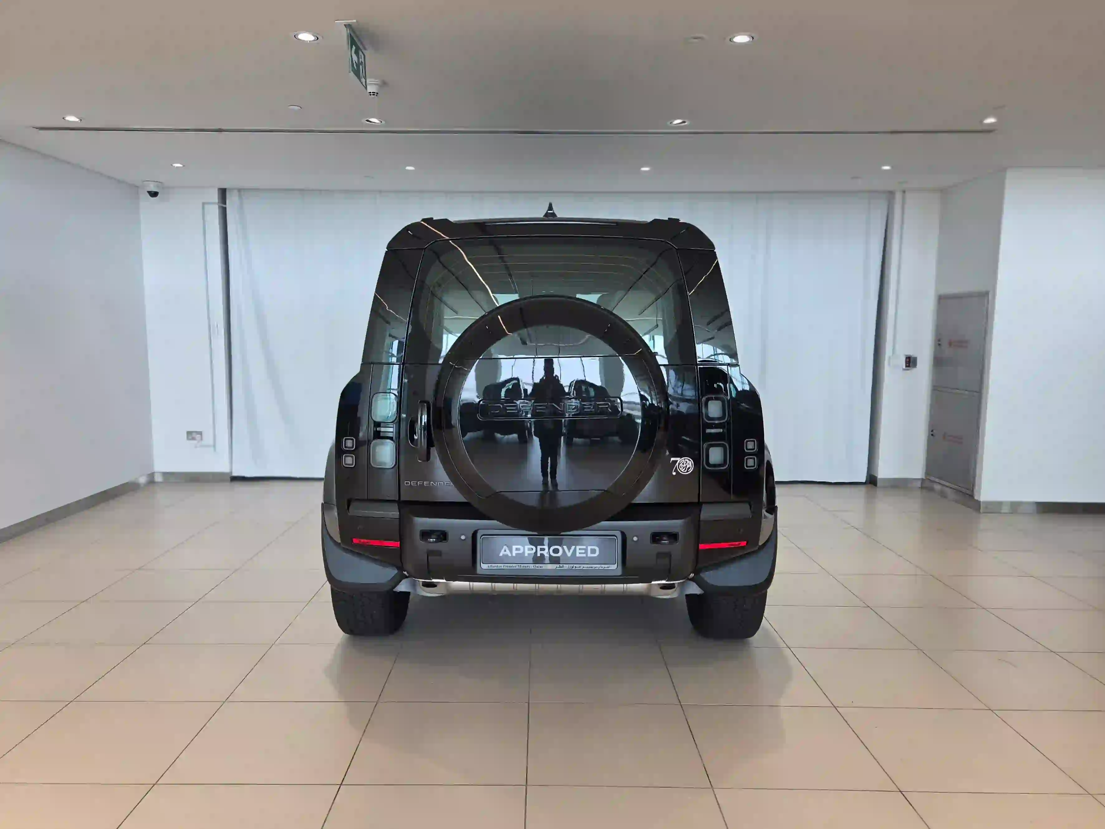Land Rover Defender 110 3.0i6 X-Dynamic SE 2026 - Image 4