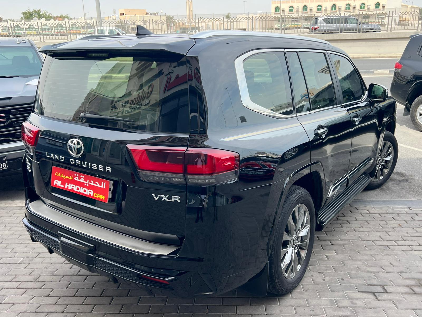 Toyota Land Cruiser VX.R 2023 - Image 4