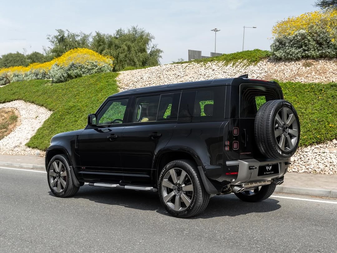 Land Rover Defender 110 2026 - Image 3
