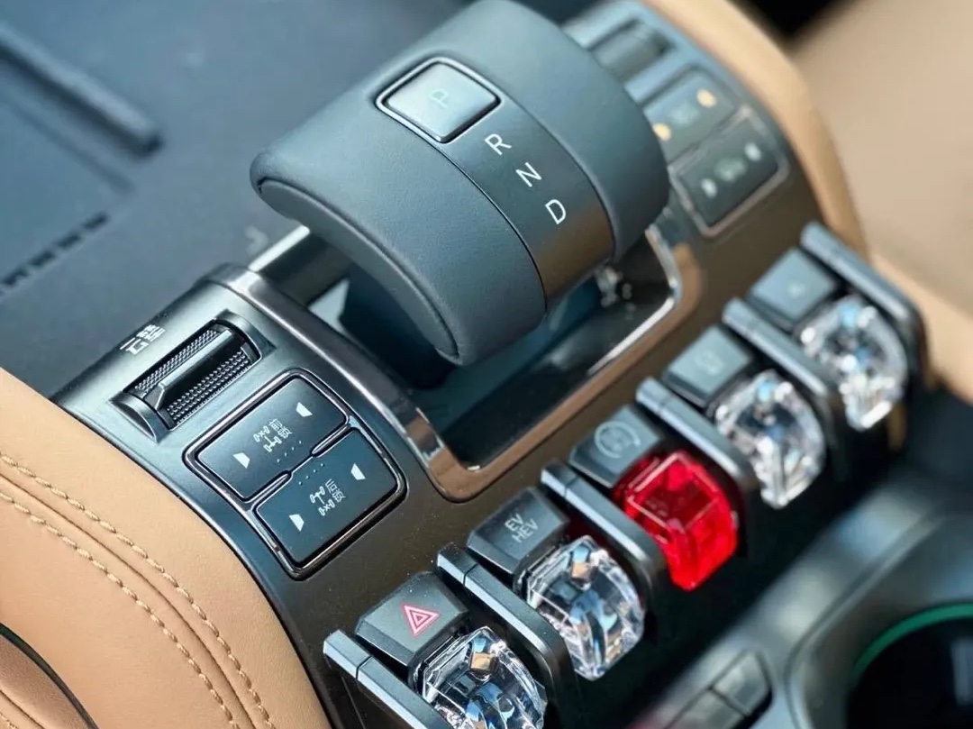 BYD LEOPARD 5 Altra 2026 - Image 3