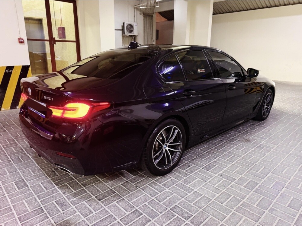 BMW 5-Series 520 i 2022 - Image 4
