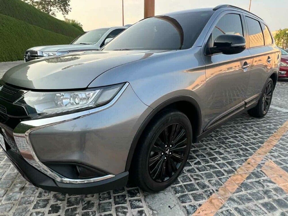 Mitsubishi Outlander 2022 - Image 2