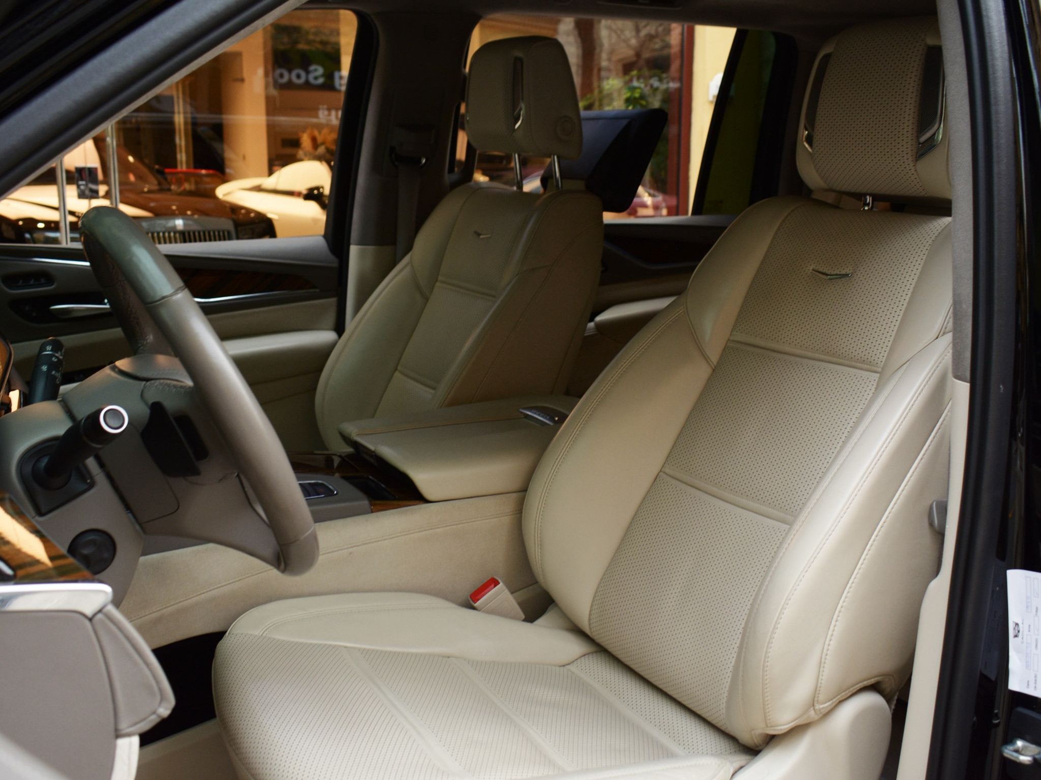 Cadillac Escalade 600 2021 - Image 3