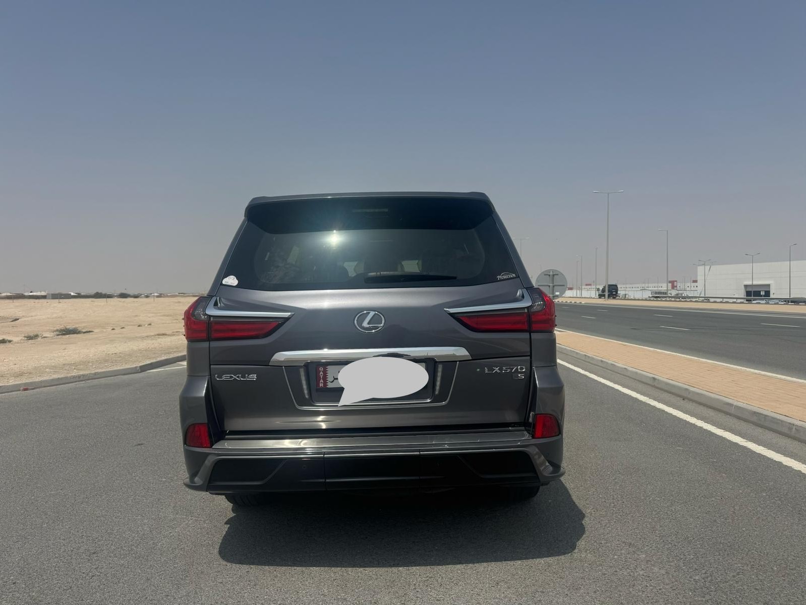 Lexus LX 570 2018 - Image 3