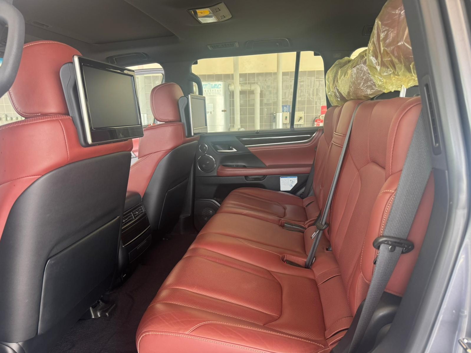 Lexus LX 570 2018 - Image 4