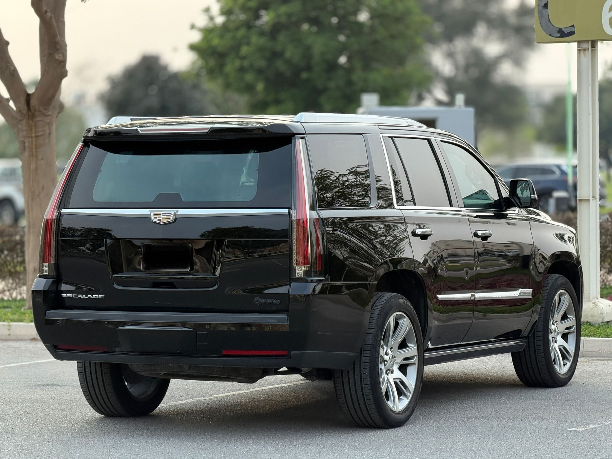 Cadillac Escalade 2016 - Image 4