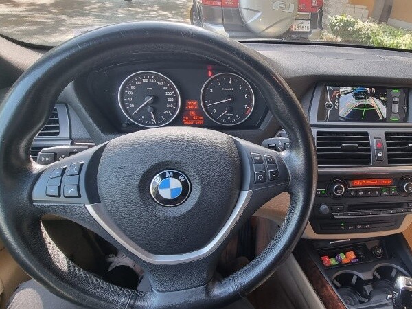 BMW X-Series X5 M50i 2012 - Image 4