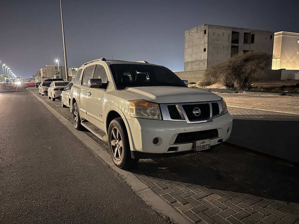 Nissan Armada Platinum 2013