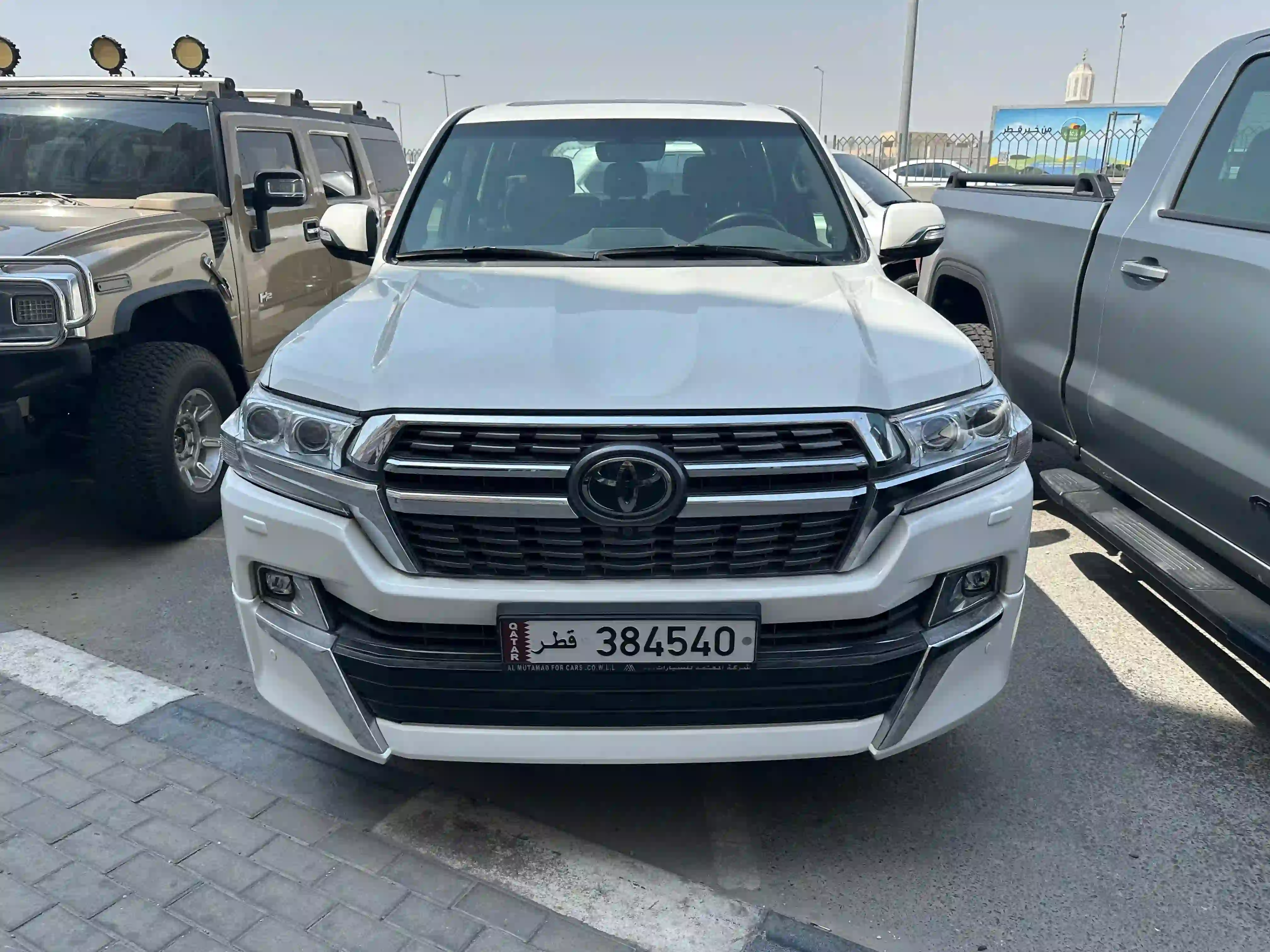 Toyota Land Cruiser VXR Grand Touring 2020 - Image 2