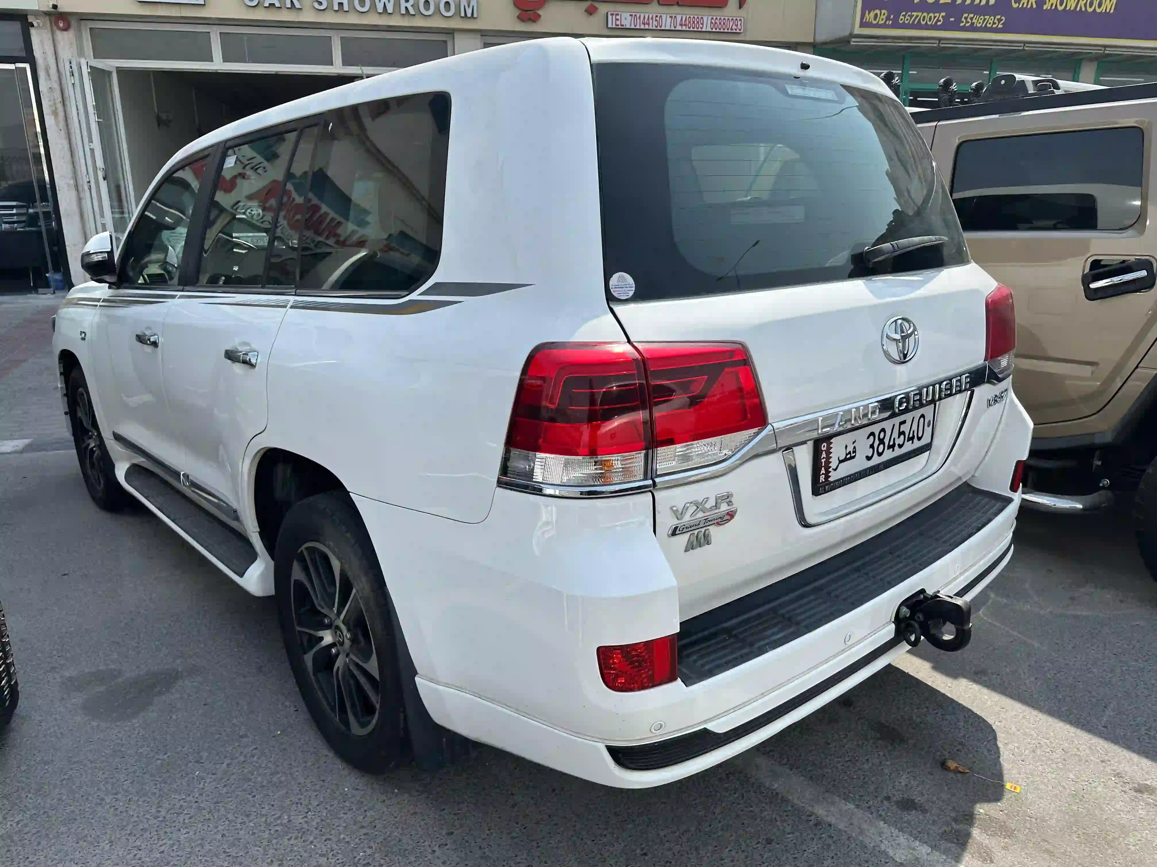 Toyota Land Cruiser VXR Grand Touring 2020 - Image 4
