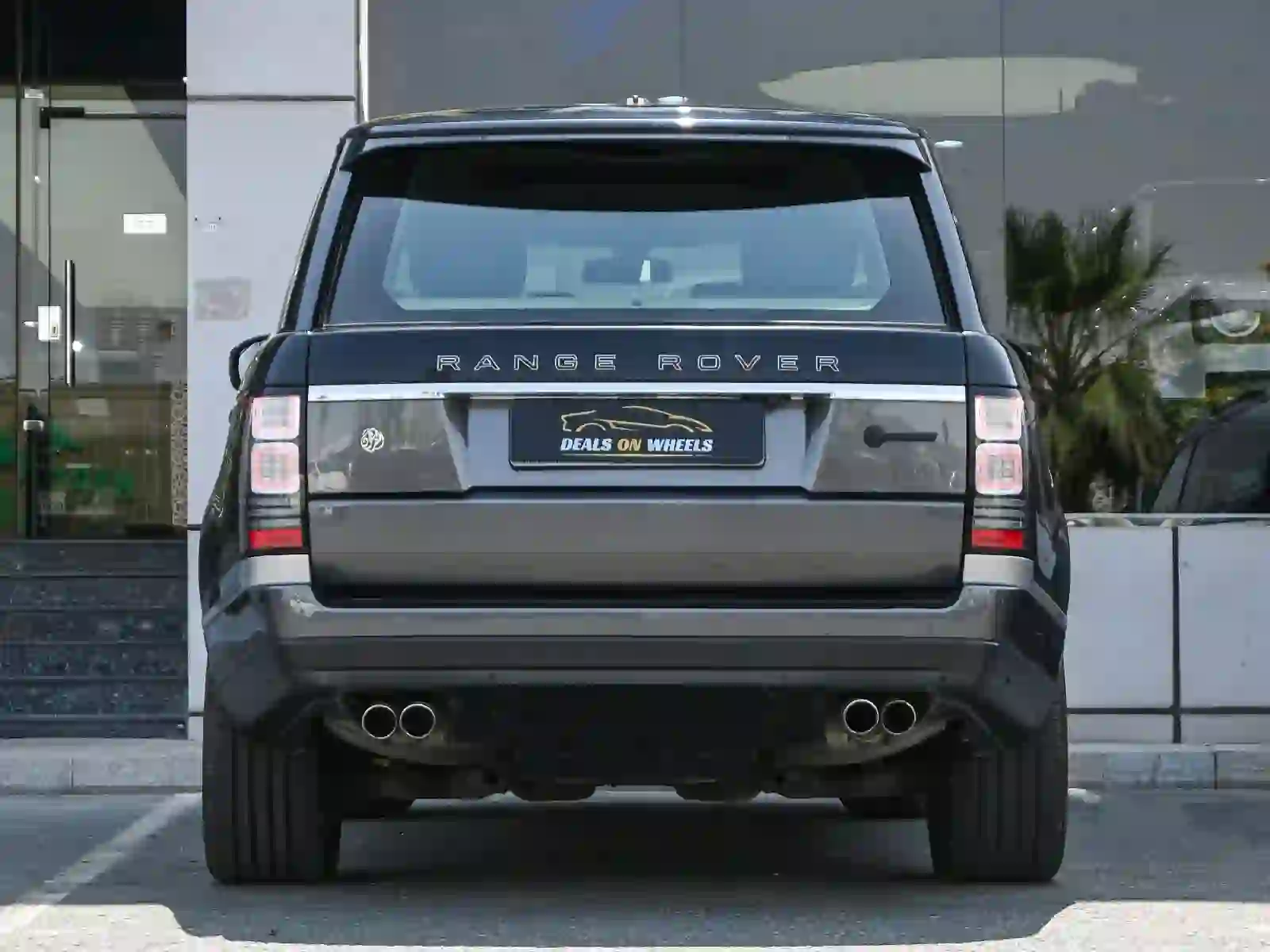 Land Rover Range Rover Vogue Autobiography SV 2016 - Image 3