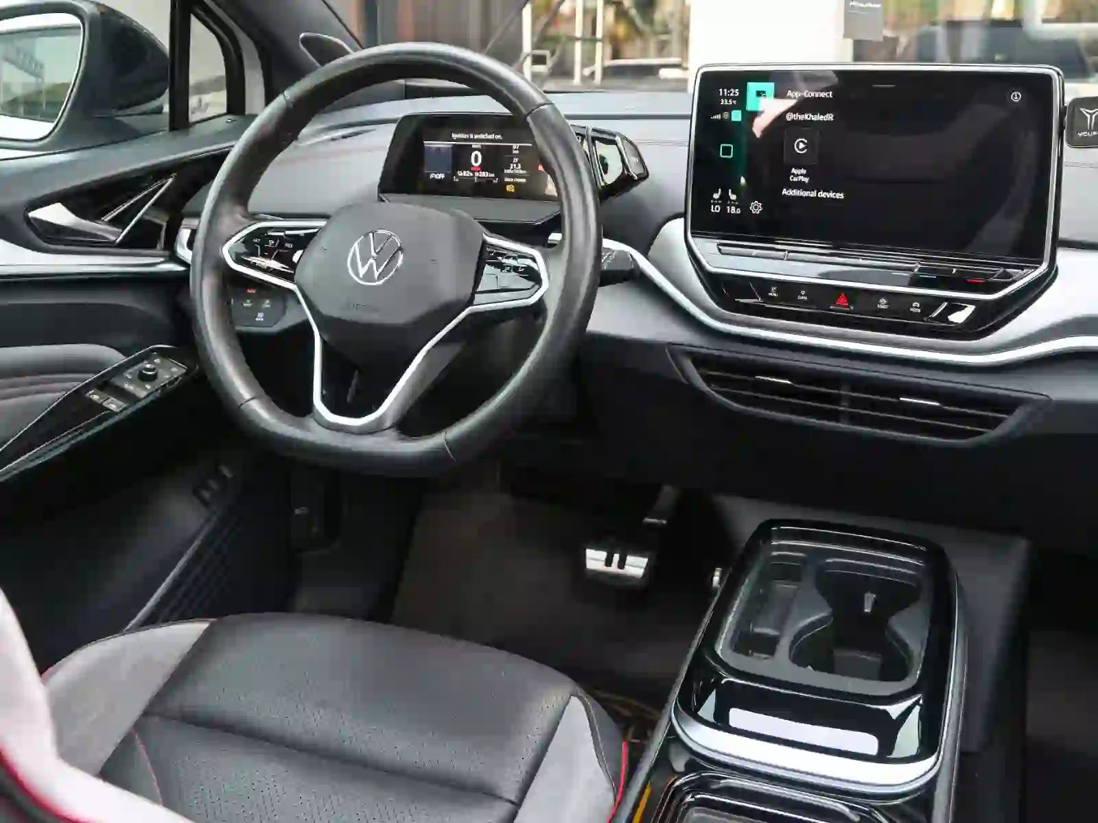Volkswagen ID 4 2023 - Image 3