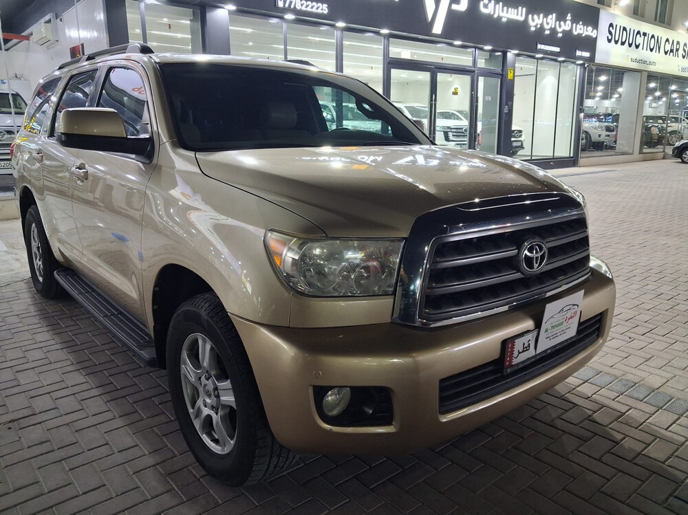 Toyota Sequoia 2014 - Image 2