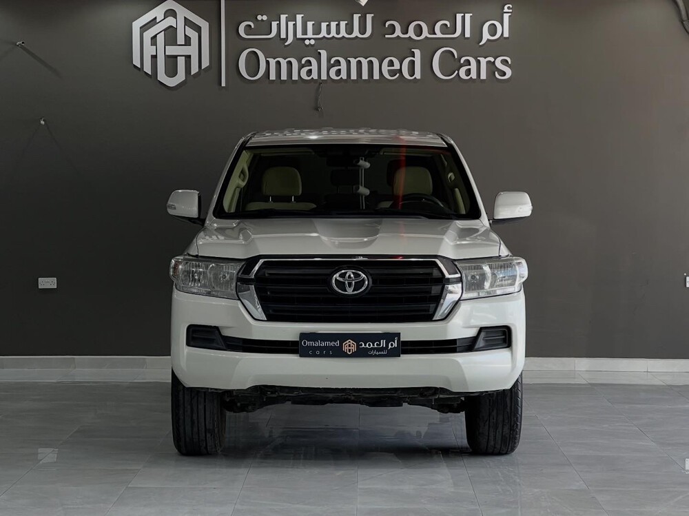 Toyota Land Cruiser GX 2017 - Image 2