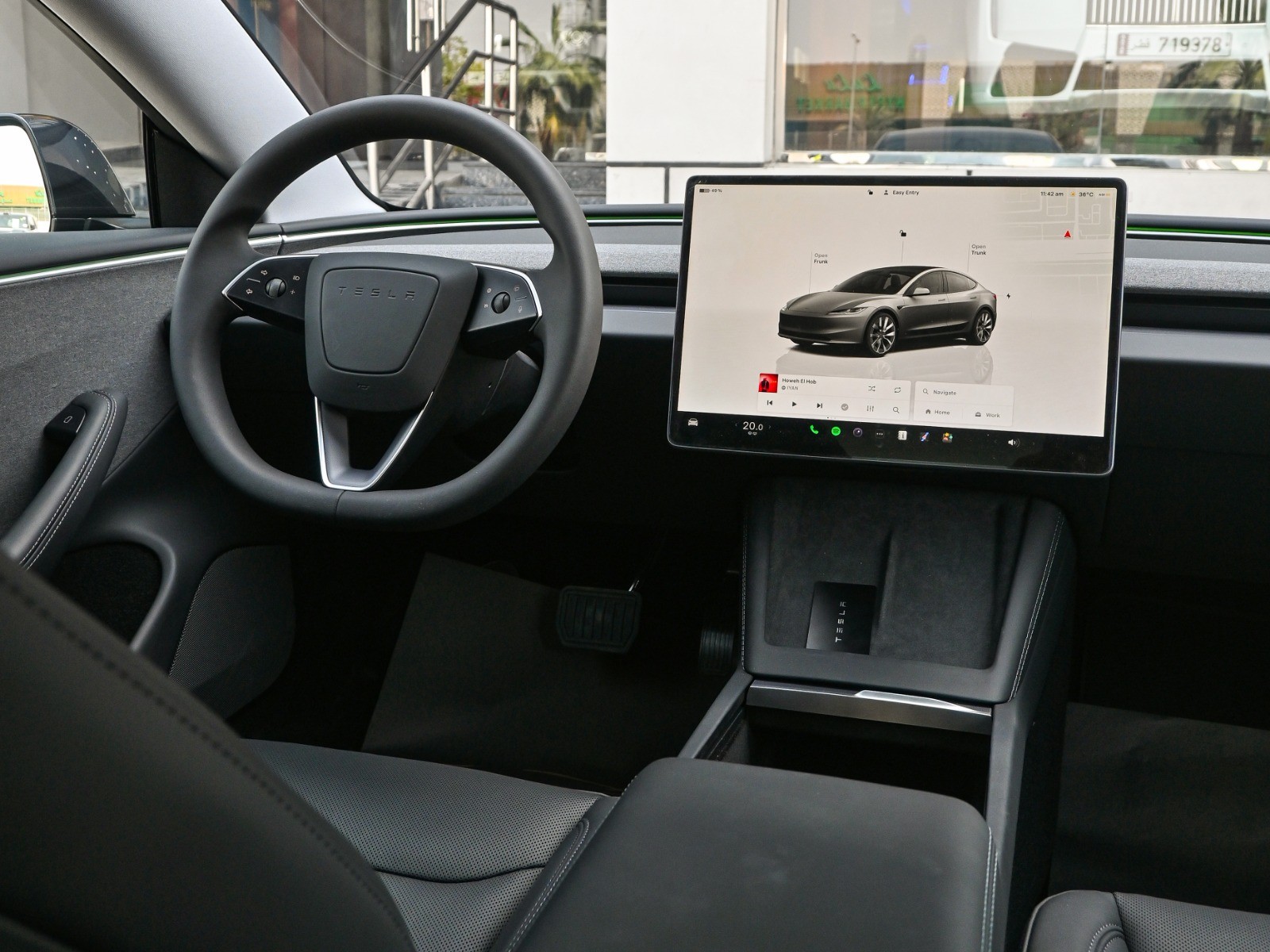 Tesla Model 3  2024 - Image 4