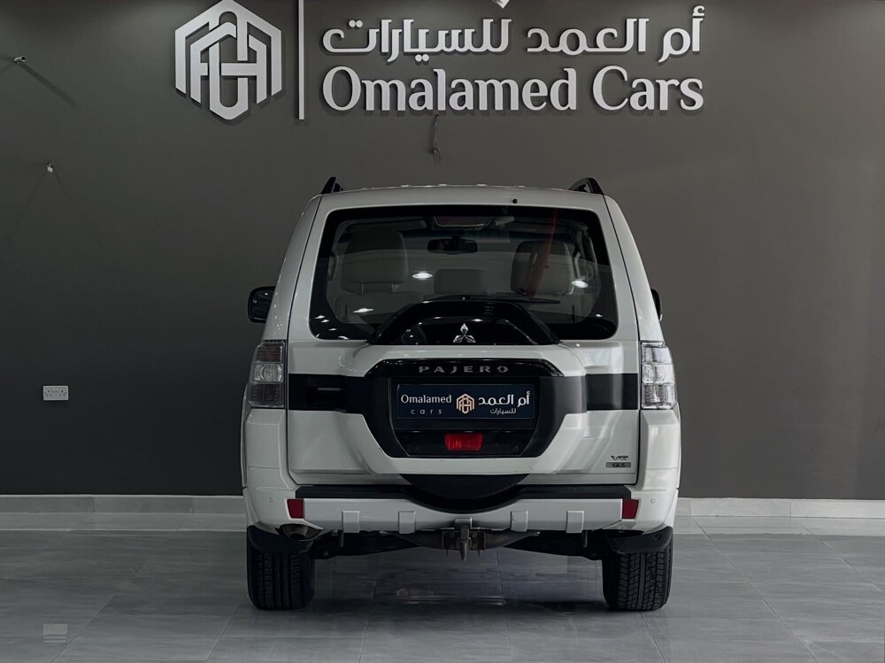 Mitsubishi Pajero 3.5 2017 - Image 3