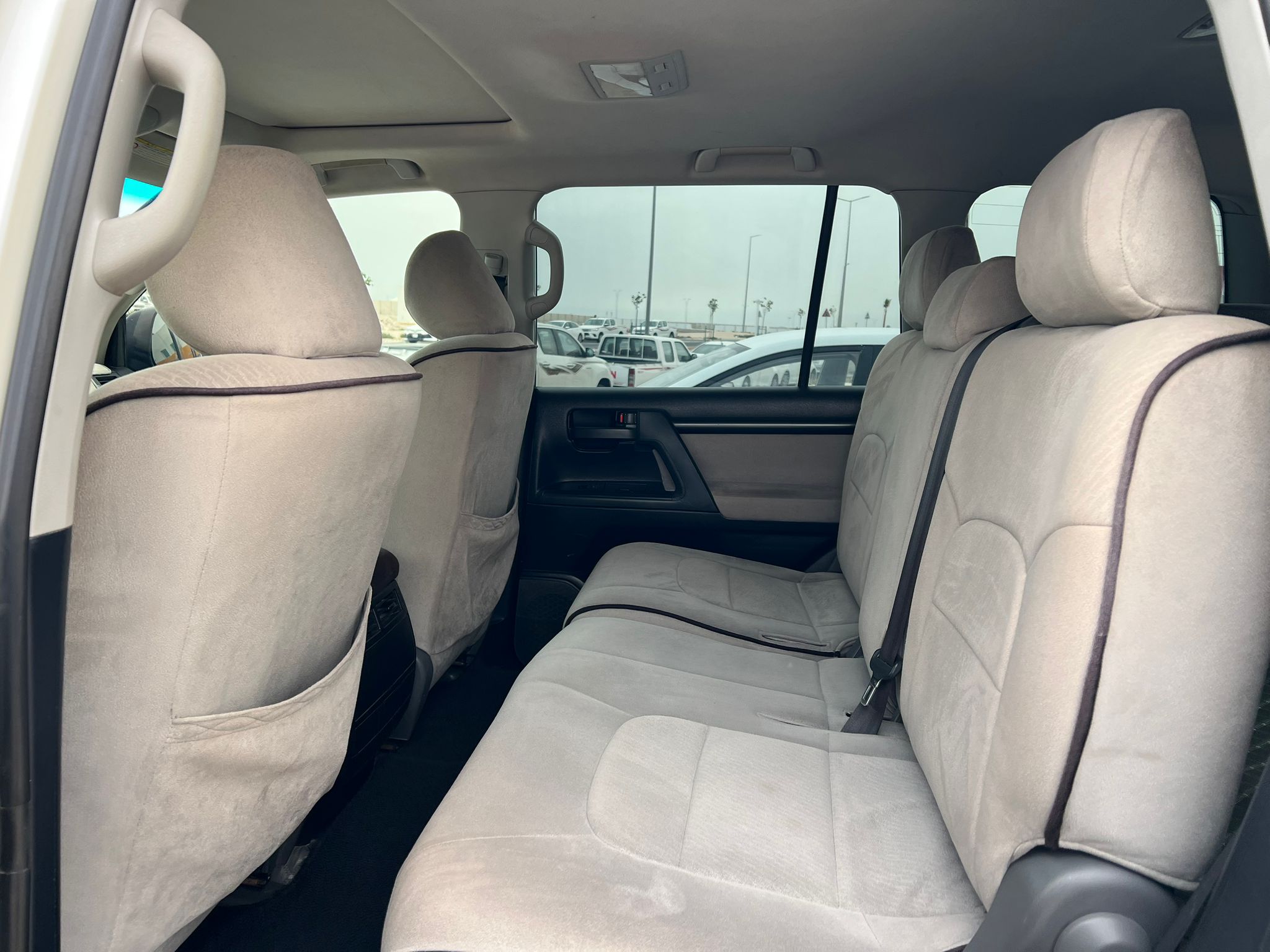 Toyota Land Cruiser GX Standard 2011 - Image 4