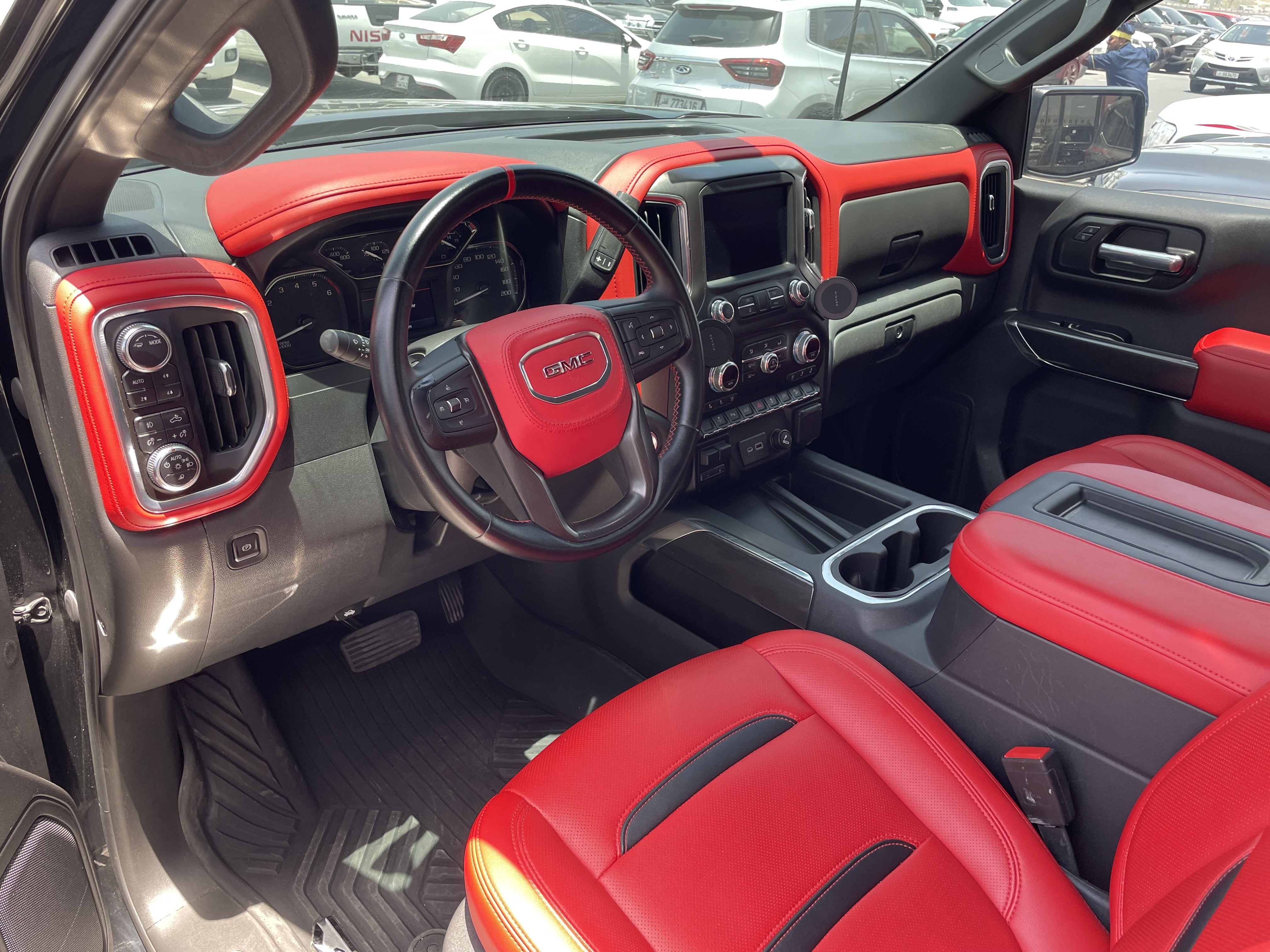 GMC Sierra AT4 - Image 3