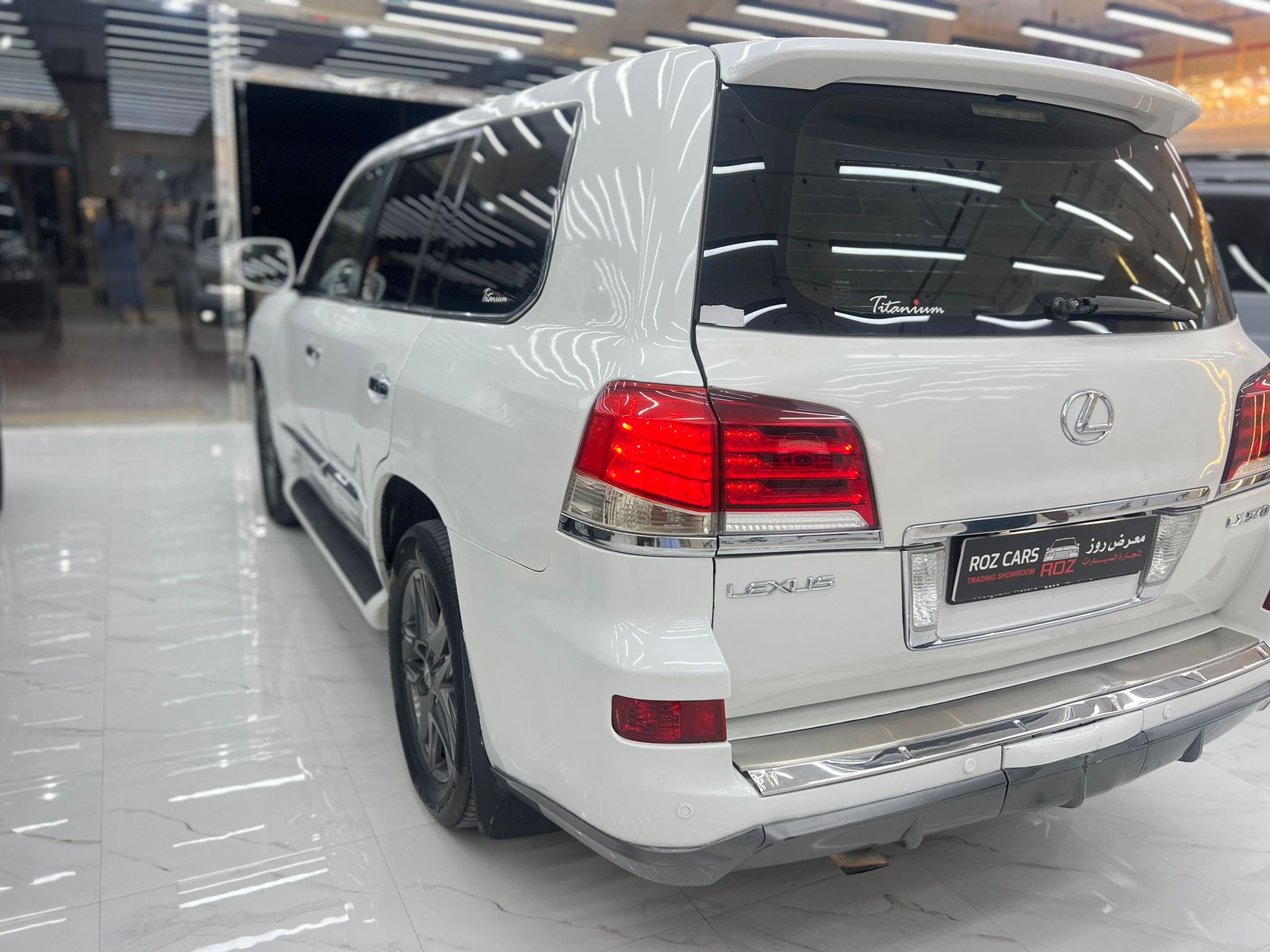 Lexus LX 570 2013 - Image 4