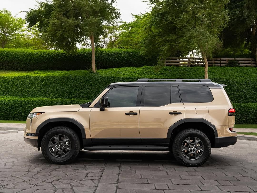 Lexus GX 550 2024 - Image 2