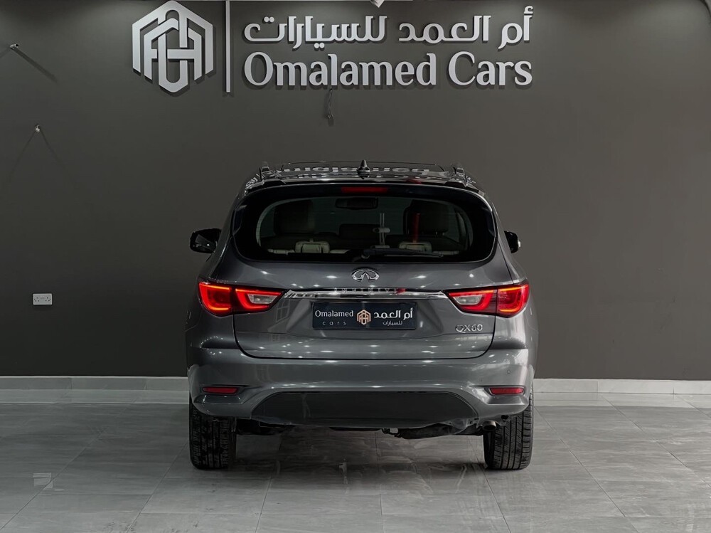 Infiniti Q 60  2016 - Image 3