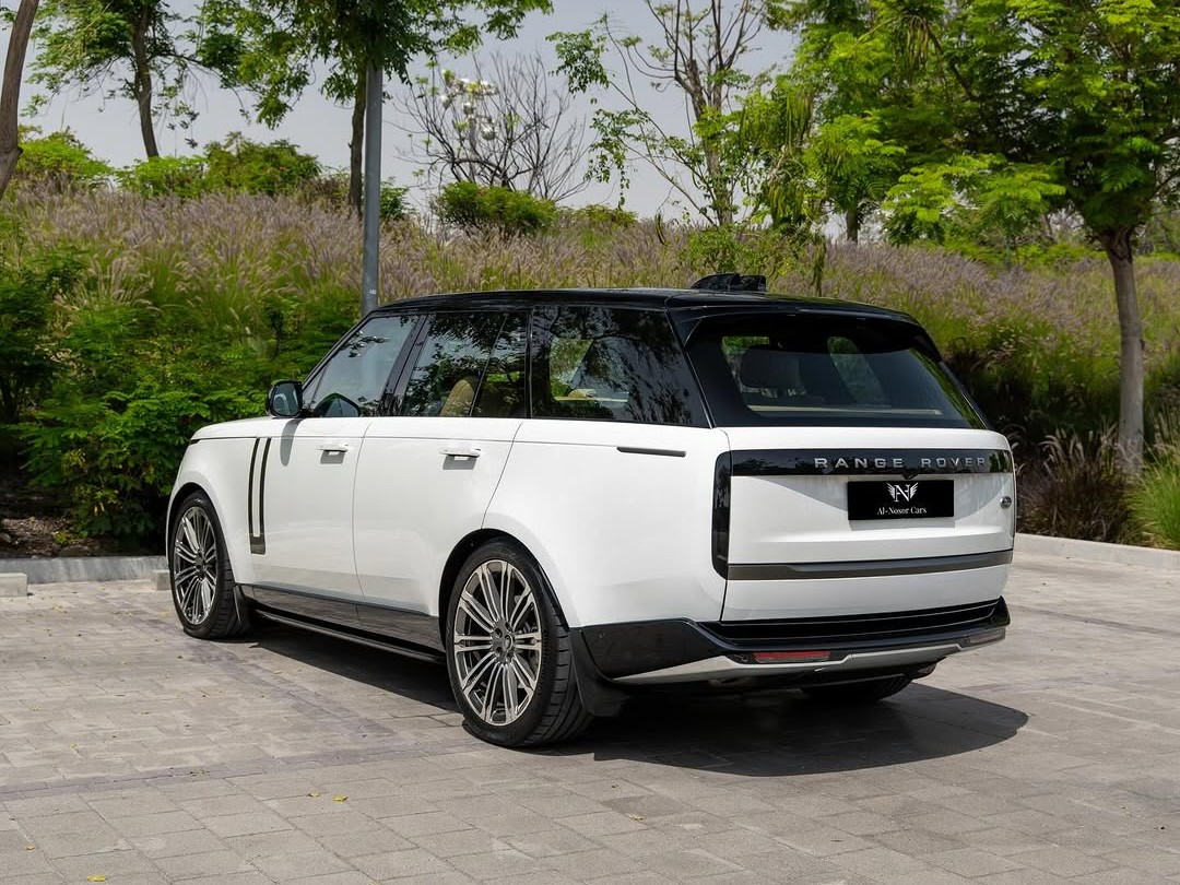 Land Rover Range Rover Vogue 2023 - Image 3