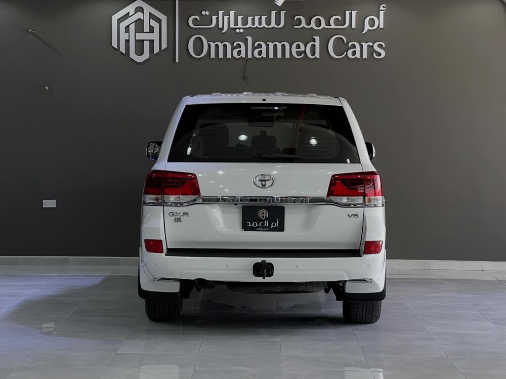 Toyota Land Cruiser GXR v6 2016 - Image 3