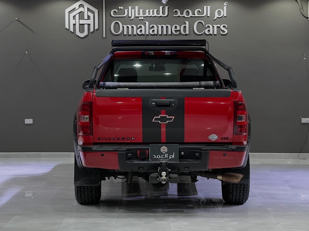 Chevrolet Silverado 2500 HD 2010 - Image 3