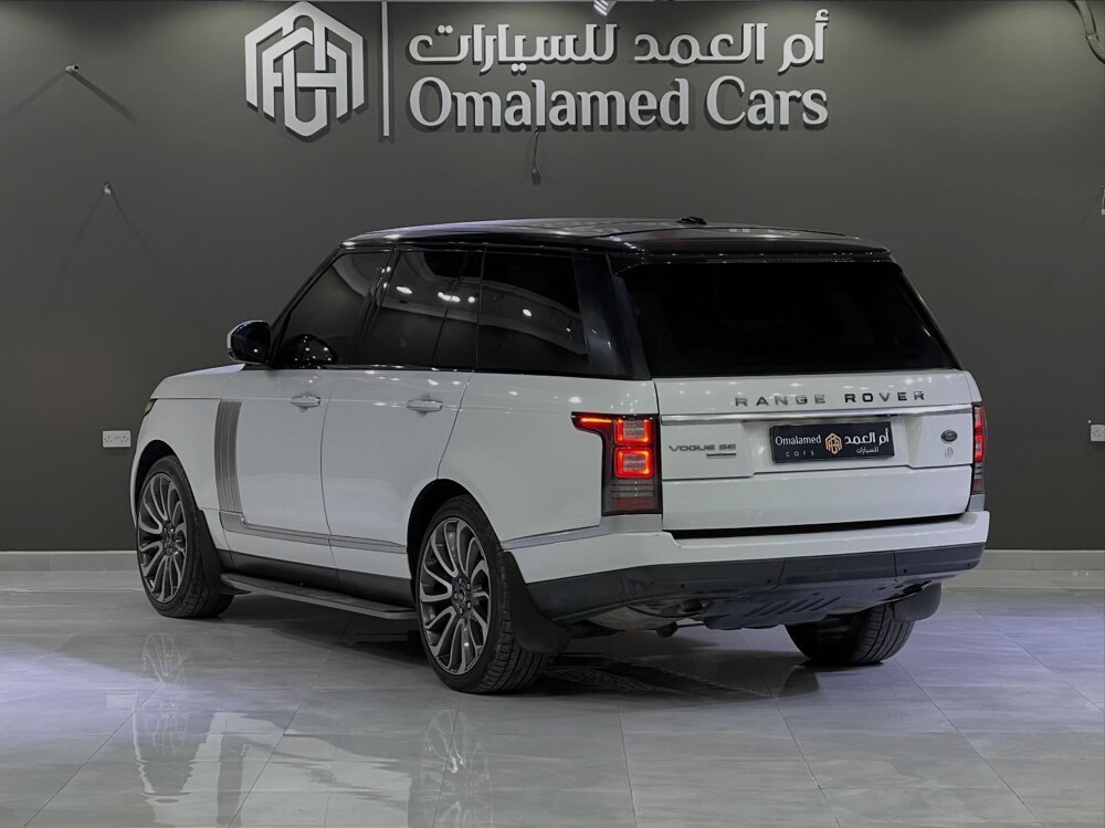 Land Rover Range Rover Vogue SE 2015 - Image 4
