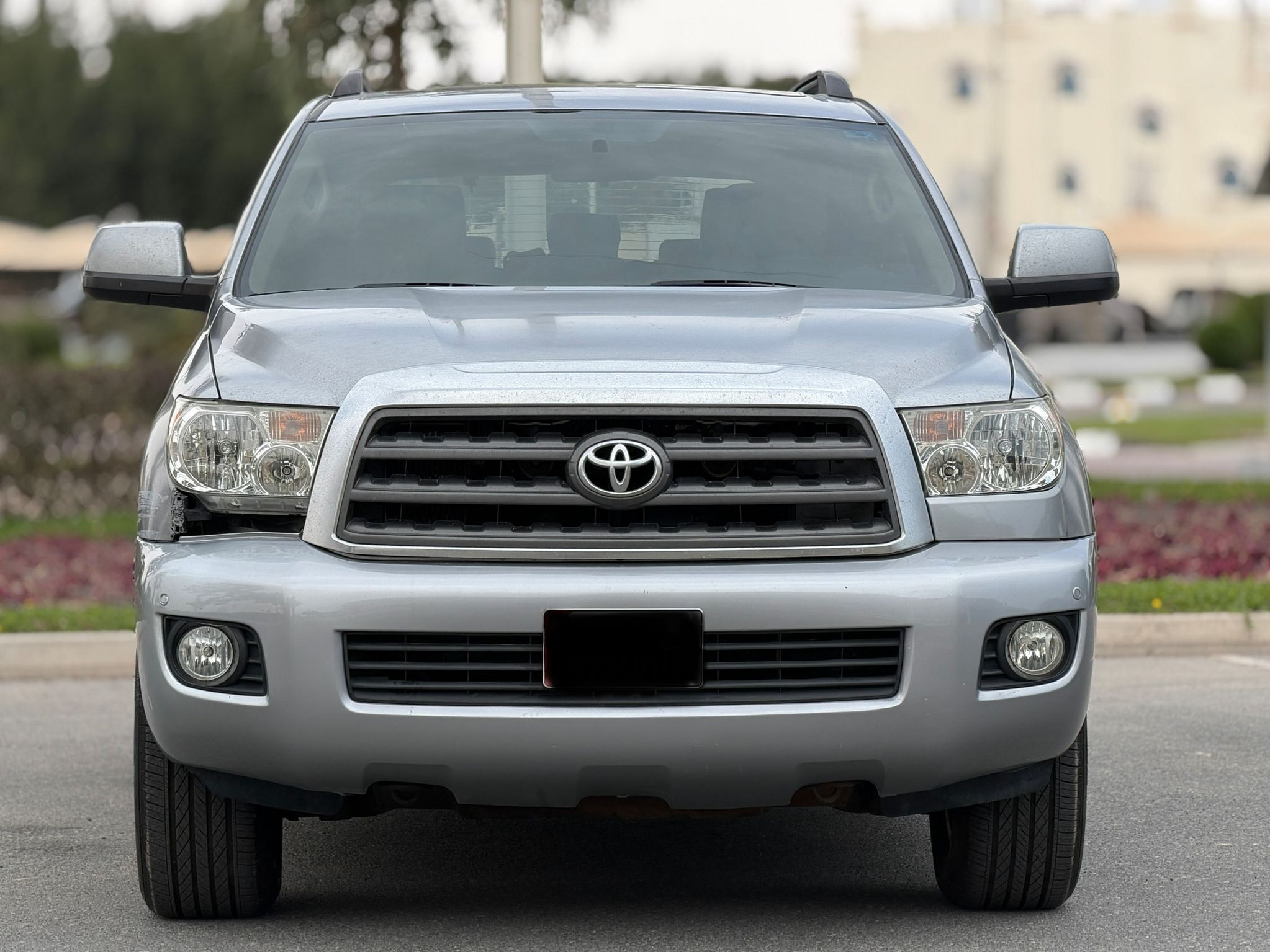 Toyota Sequoia 2013 - Image 2