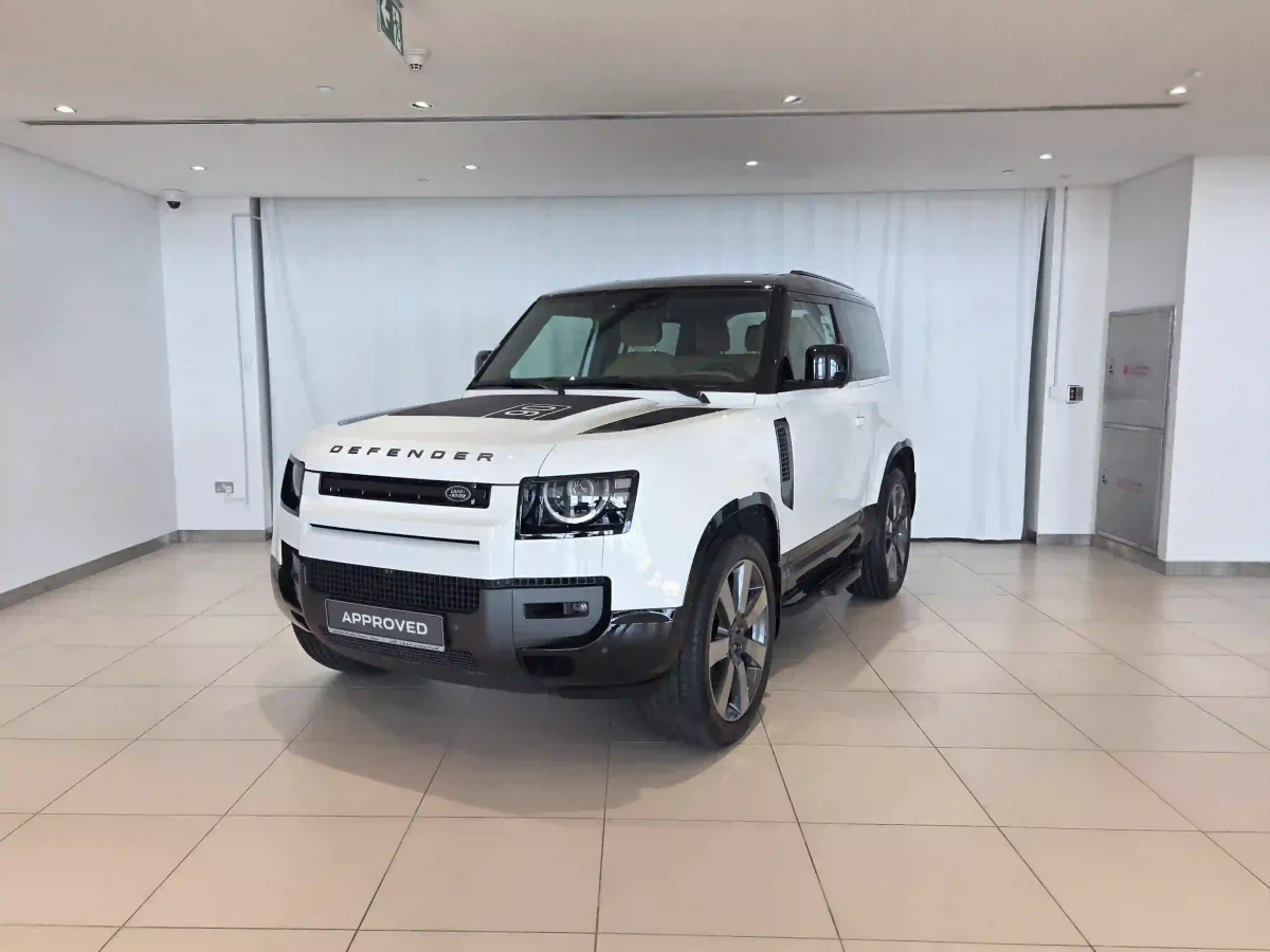 Land Rover Defender 90 3.0i6 X-Dynamic HSE 2026