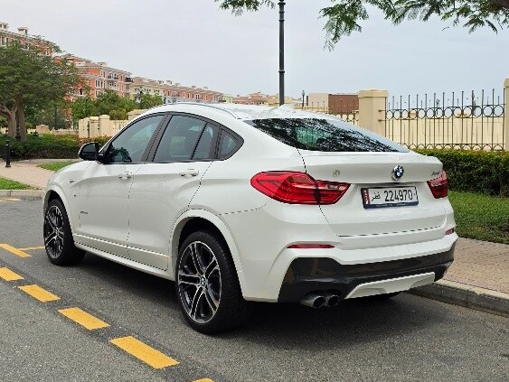 BMW X-Series X4 M 2017 - Image 4
