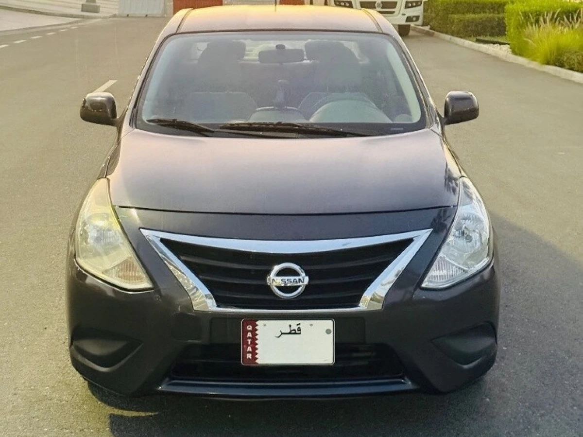Nissan Sunny 2022