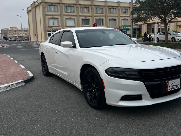 Dodge Charger Standard 2016 - Image 2