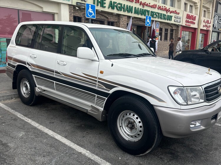 Toyota Land Cruiser GX.R 2002 - Image 2