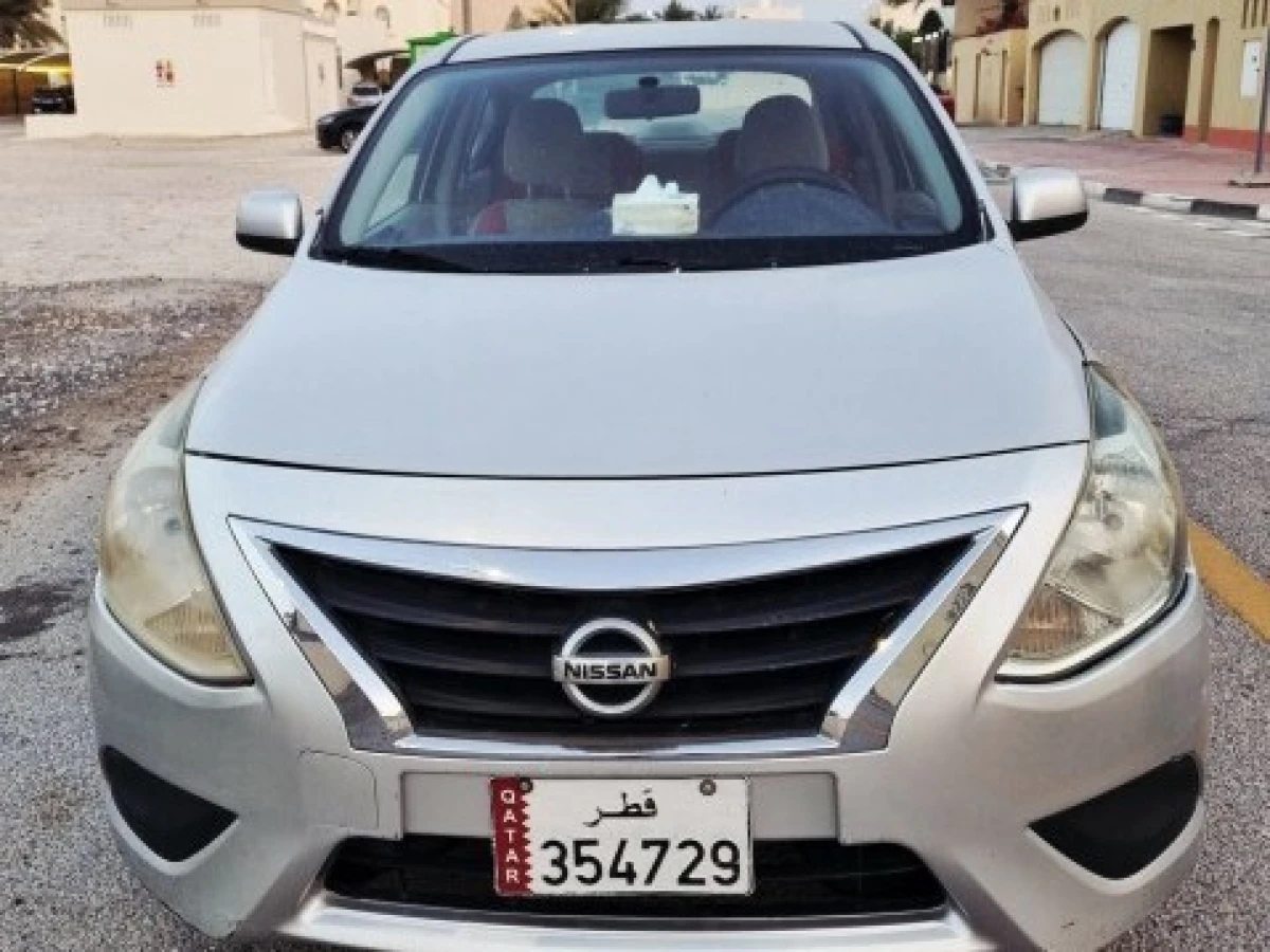 Nissan Sunny 2015
