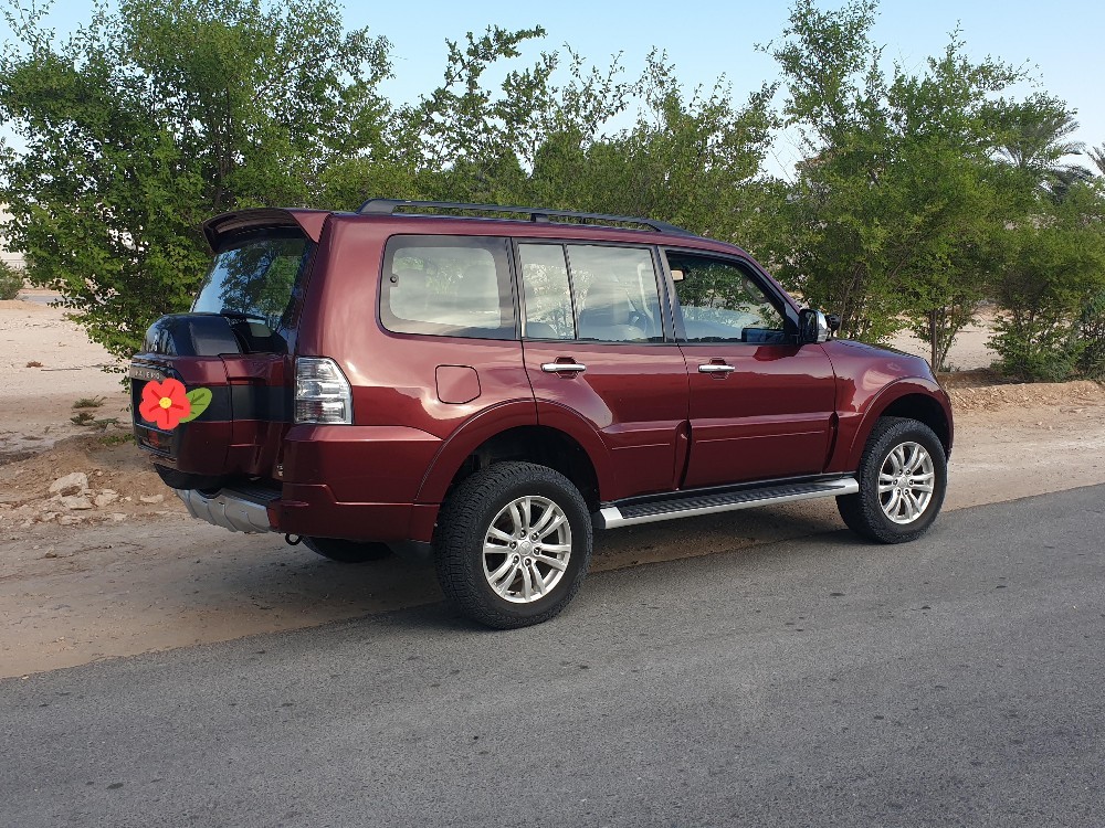 Mitsubishi Pajero 3.8 2018 - Image 2