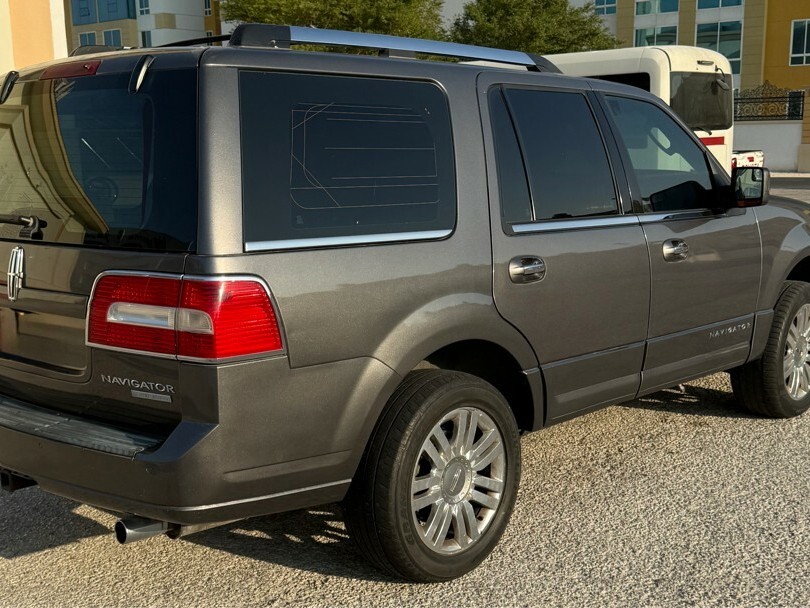 Lincoln NAVIGATOR 2012 - Image 3