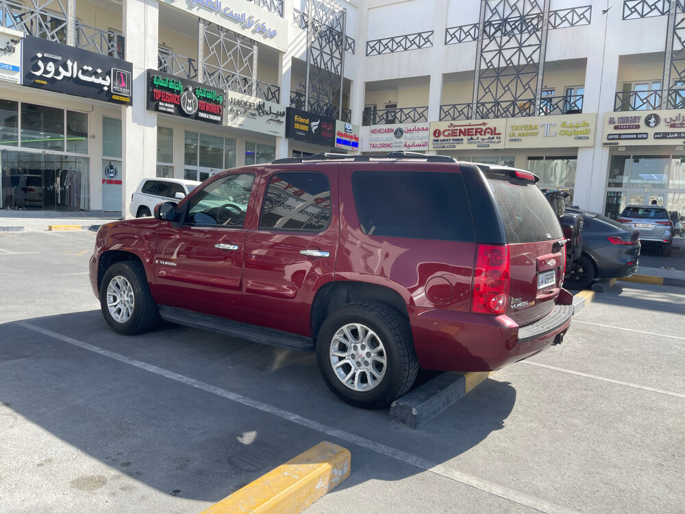 GMC Yukon SLT 2009 - Image 3