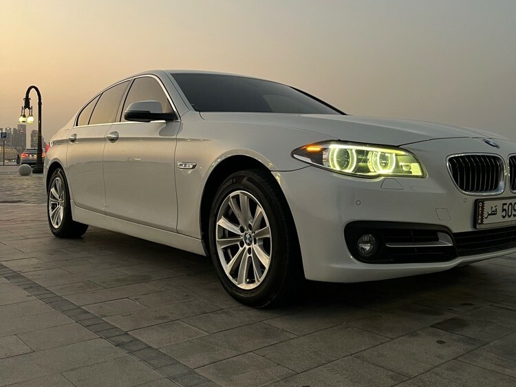 BMW 5-Series 520 i 2014 - Image 3
