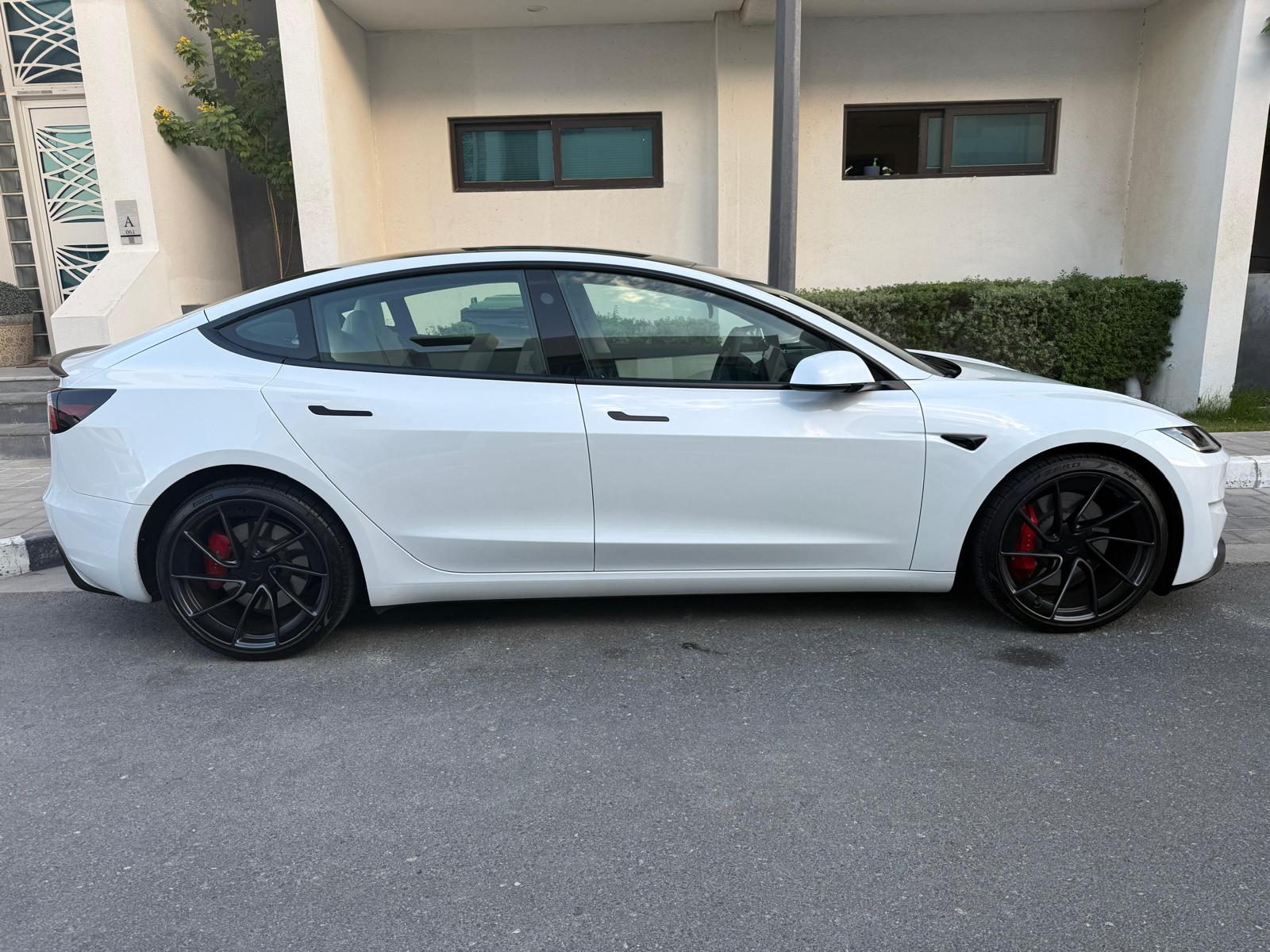 Tesla Model 3  2025 - Image 3