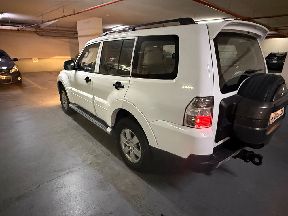 Mitsubishi Pajero 2008 - Image 3